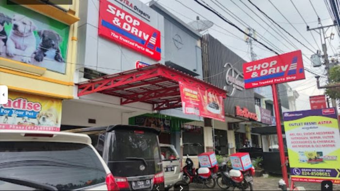Shop & Drive Semarang